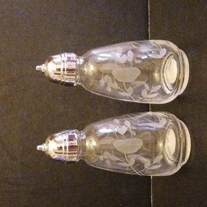 Vintage PRINCESS HOUSE Heritage Pattern Salt & Pepper Shakers